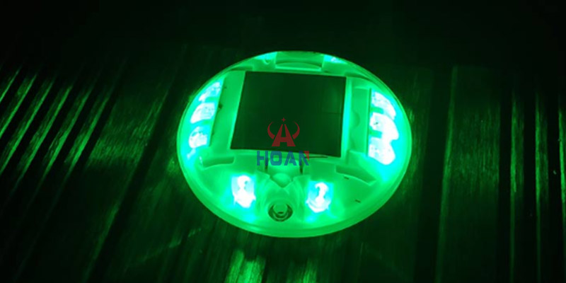 tachas solares resistentes Perú